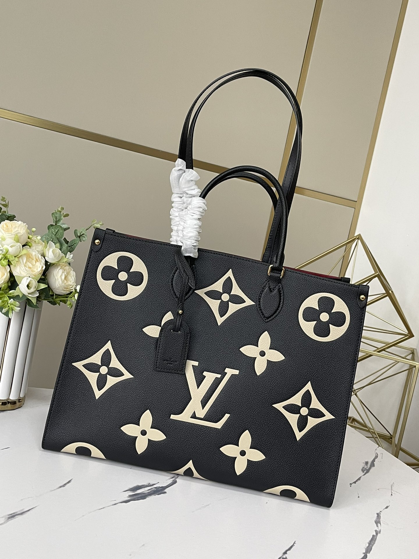 Louis Vuitton Shopping Bags